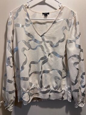 Ann Taylor Factory Cream Blouse with Silver Wave Print